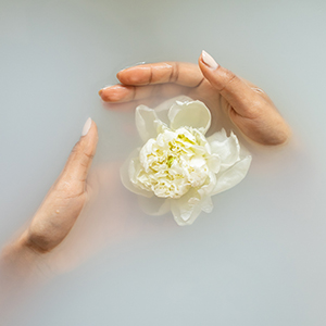 Organic facial therapy in Los Angeles